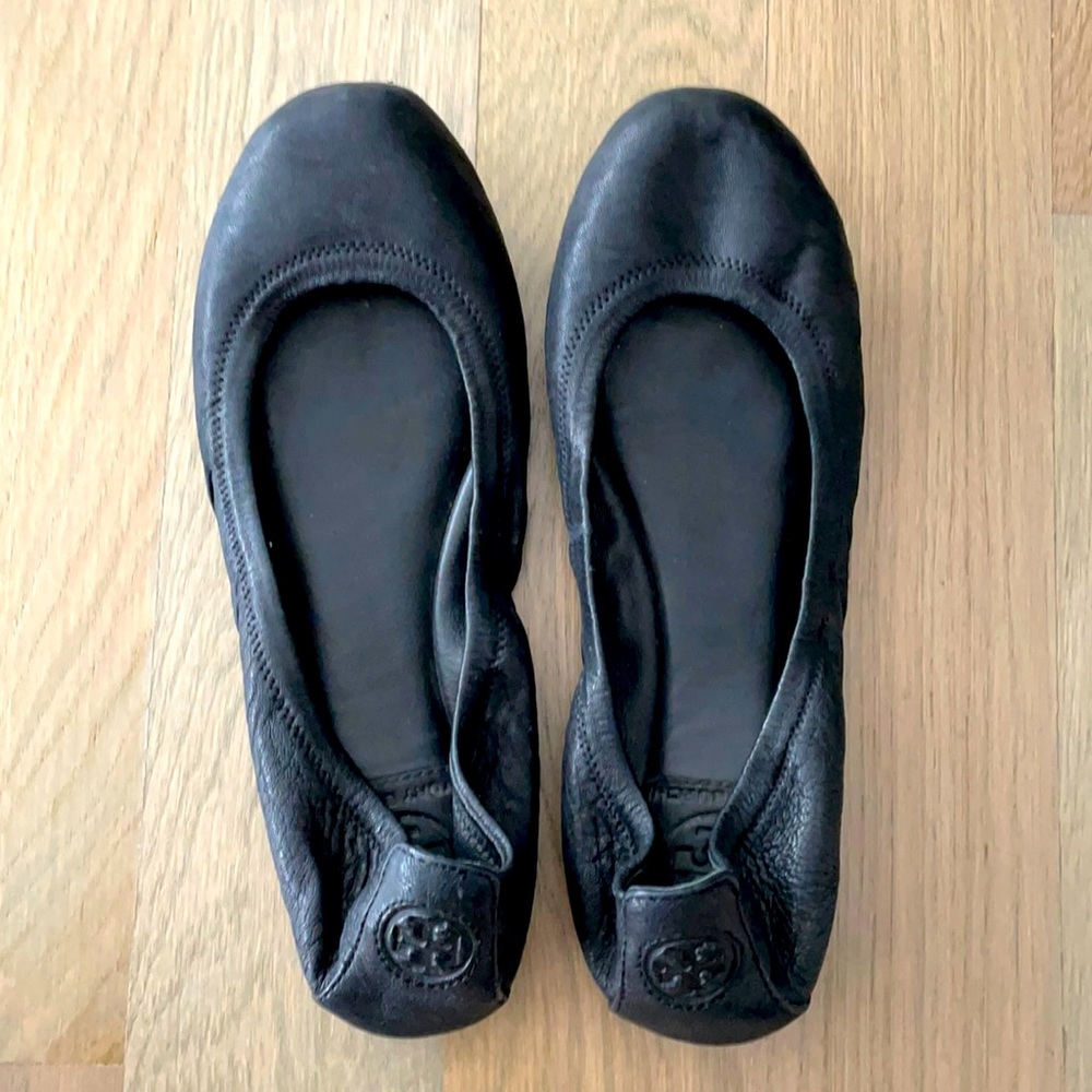Tory Burch Black Flats size 7